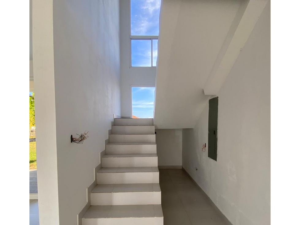 CHAME / NUEVA GORGONA / 3 HABITACIONES / 226 M2 / 3 BAÑOS / BALCON