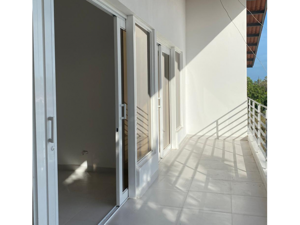 SE VENDE CASA EN NUEVA GORGONA 226 M2 DOS NIVELES CON BALCON