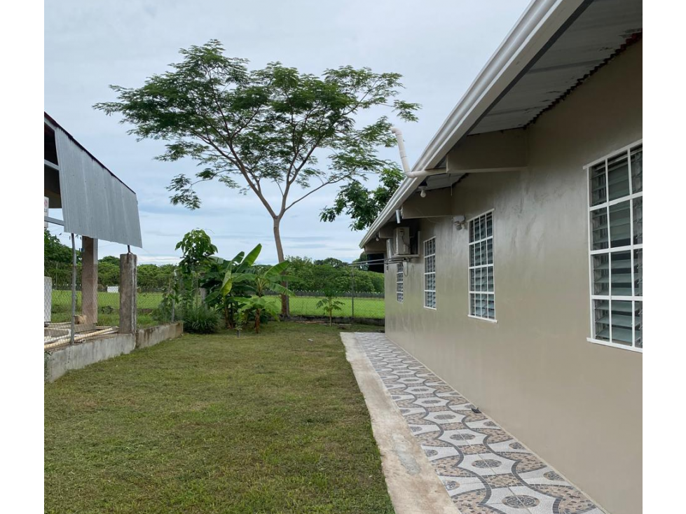 SE VENDE CASA EN LAS TABLAS LA TIZA 549 M2 TOTALMENTE CERCADA