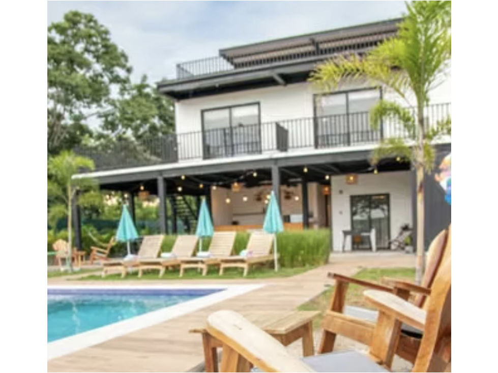 SE VENDE CASA EN PLAYA MALIBU 1000 M2 CON AMPLIA AZOTEA Y PISCINA
