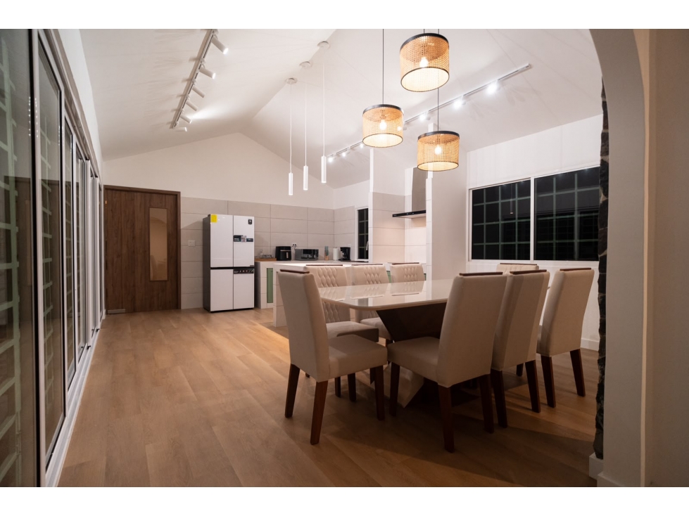 COCLE / SANTA CLARA / 4 HABITACIONES / 2600 M2 / TERRAZA / JARDIN - 3