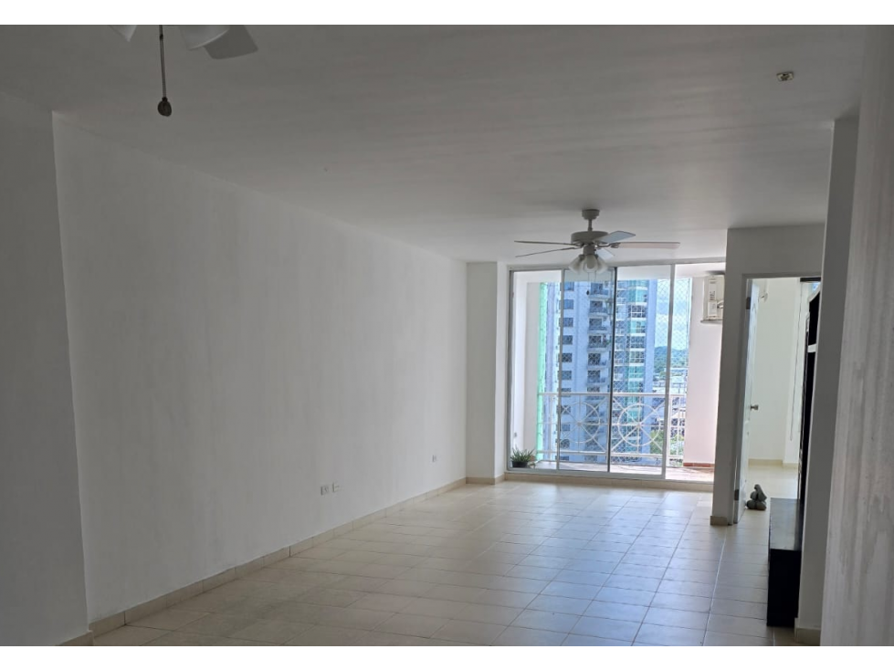 VIA ARGENTINA / PLAZA 77 / 123M / 3 HABITACION / 2 PARKING / BALCON — foto 2