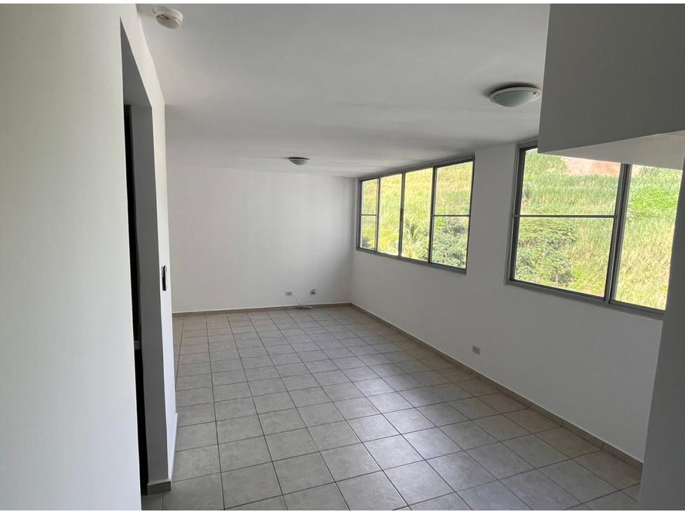 SE VENDE APARTAMENTO EN PH MALLORCA PARK GARDENS 2 DE 3 HABITACIONES