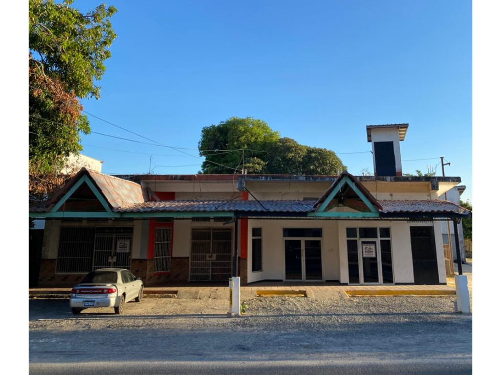 SE VENDE EDIFICIO COMERCIAL 1065M EN PENONOME CON 3 LOCALES Y DEPOSITO - 1