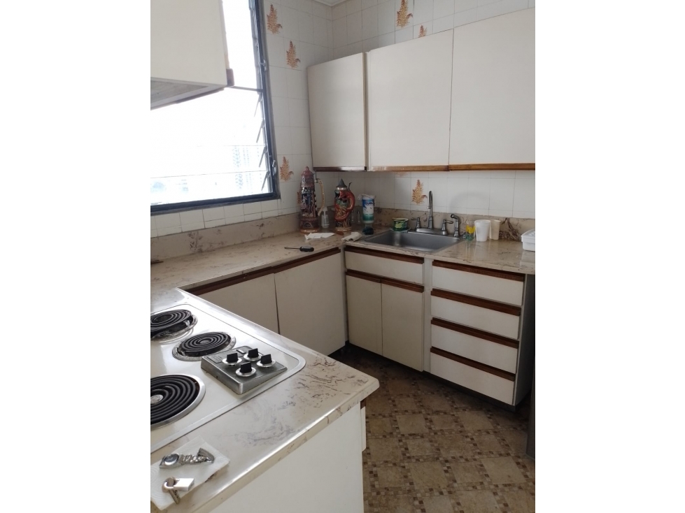 EL CANGREJO / PH METROPOLIS / 107M / 2 HABITACION/ 2 BAÑOS / 1 PARKING — foto 3