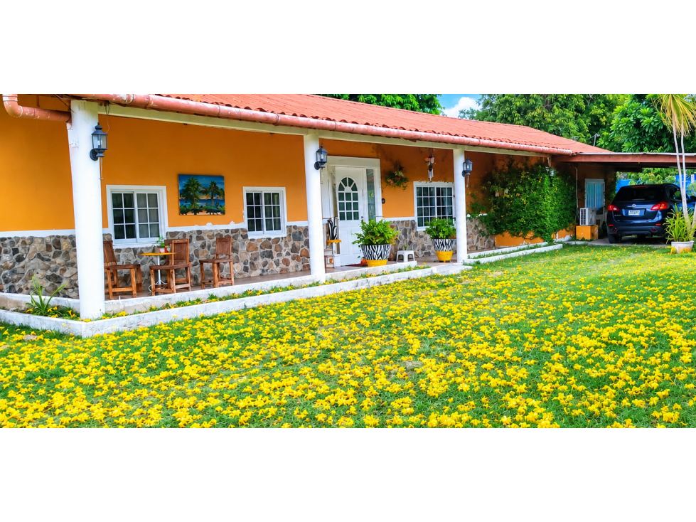 CHAME / FINCA / 2000M / 3 HABITACIONES / 4 BAÑOS / PATIO / AMPLIO