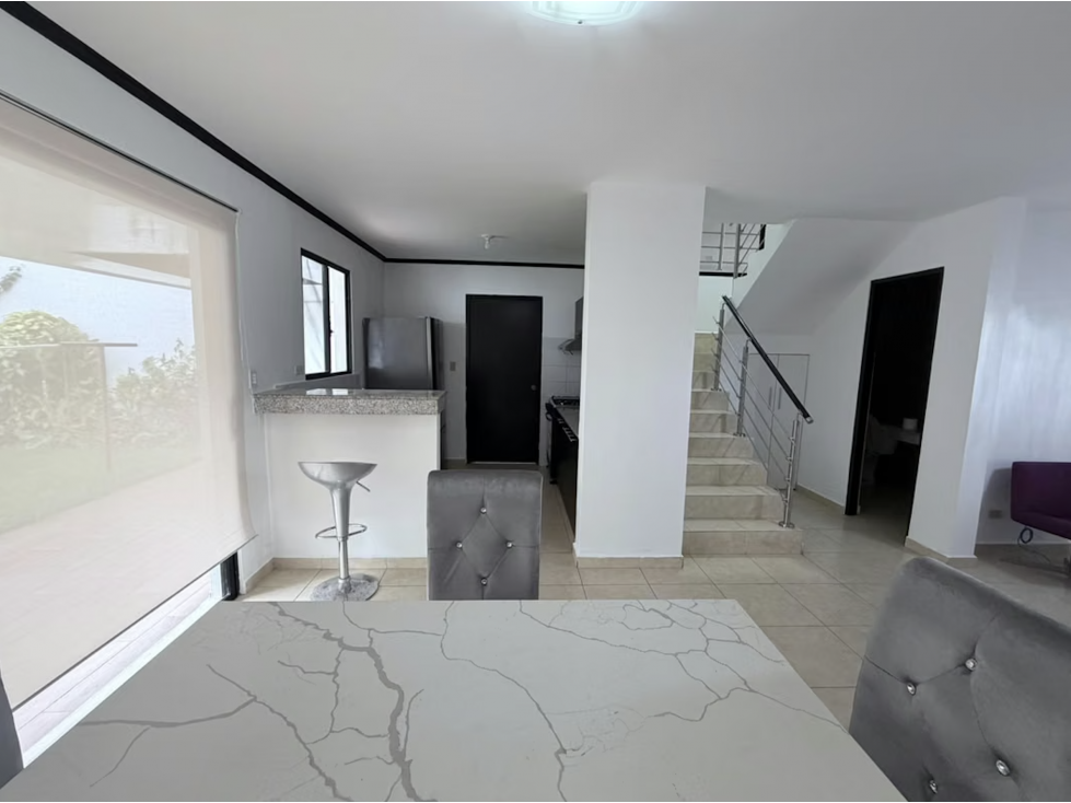 ARBOLEDAS / LOS PINOS / 4 HABITACIONES / 350 M2 / DUPLEX / AMOBLADA - 2