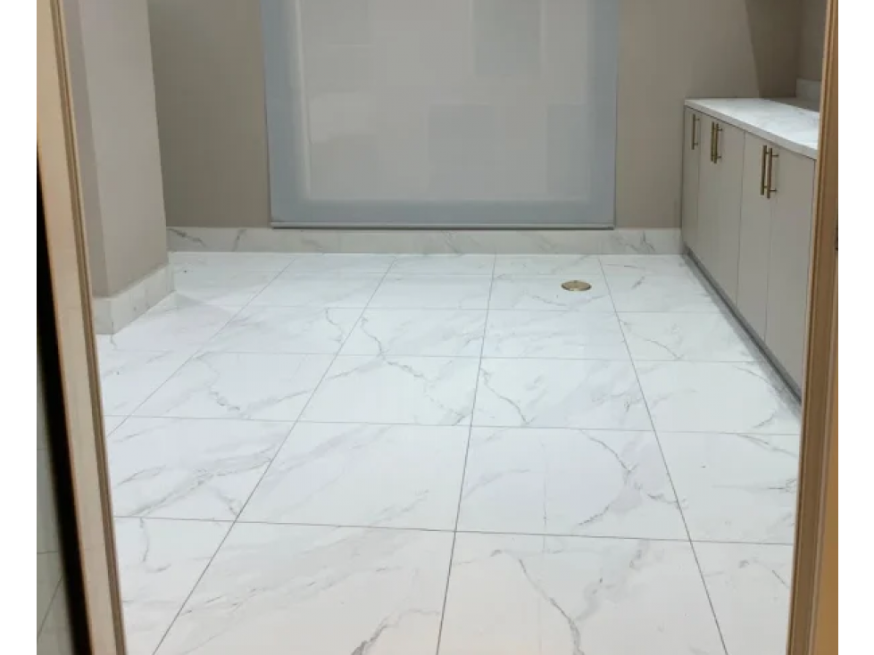 SE VENDE CONSULTORIO 43M EN TOWN CENTER COSTA DEL ESTE INSONORIZADO — foto 2