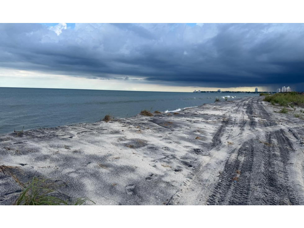 TERRENO / GORGONA / PLAYA MALIBÚ / 1200 M / FRENTE AL MAR