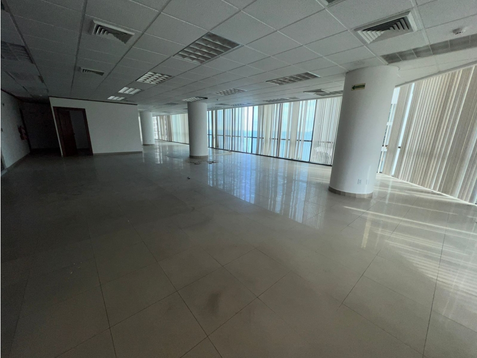 OFICINA / MARBELLA / TORRE PLAZA BANCO GENERAL / 514m2 / VISTA AL MAR — foto 5