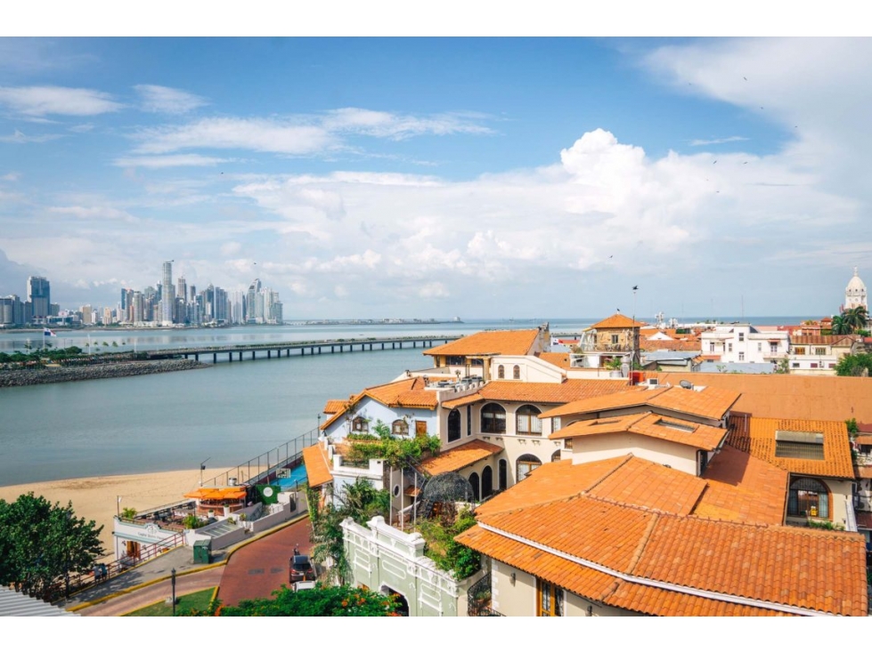 CASCO VIEJO / EDIFICIO HISTORICO / 328 M2