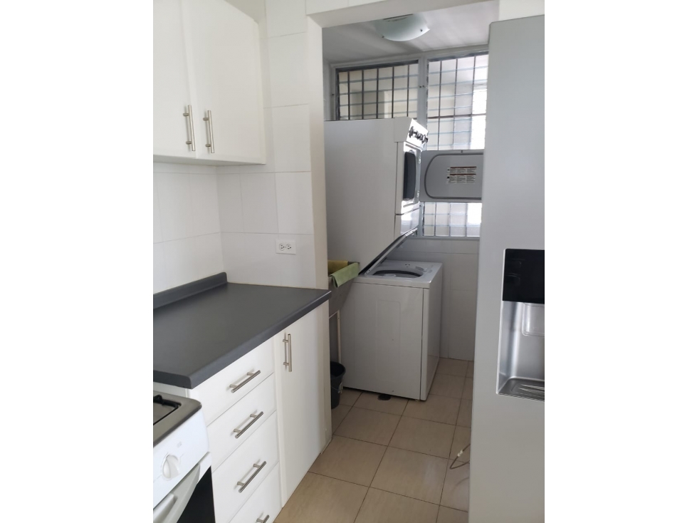 SE VENDE APARTAMENTO EN PH BELVIEW TOWER 80M 2 HABITACIONES CON BALCON — foto 4