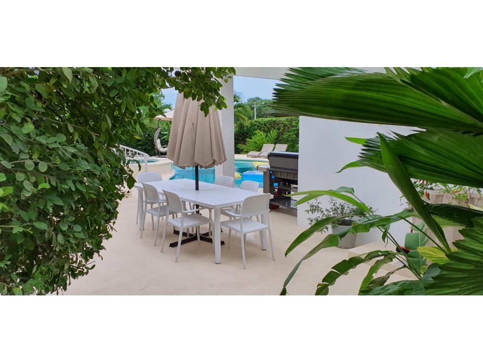 SE VENDE CASA CORONADO BOULEVARD 4 HABITACION 1000M AMOBLADA PISCINA — foto 4