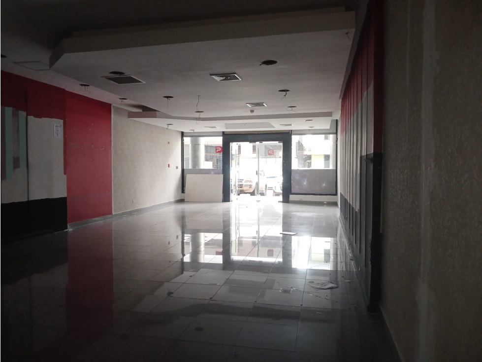 SE ALQUILA LOCAL COMERCIAL OBARRIO PLAZA TIME SQUARE 130M PLANTA BAJA — foto 3