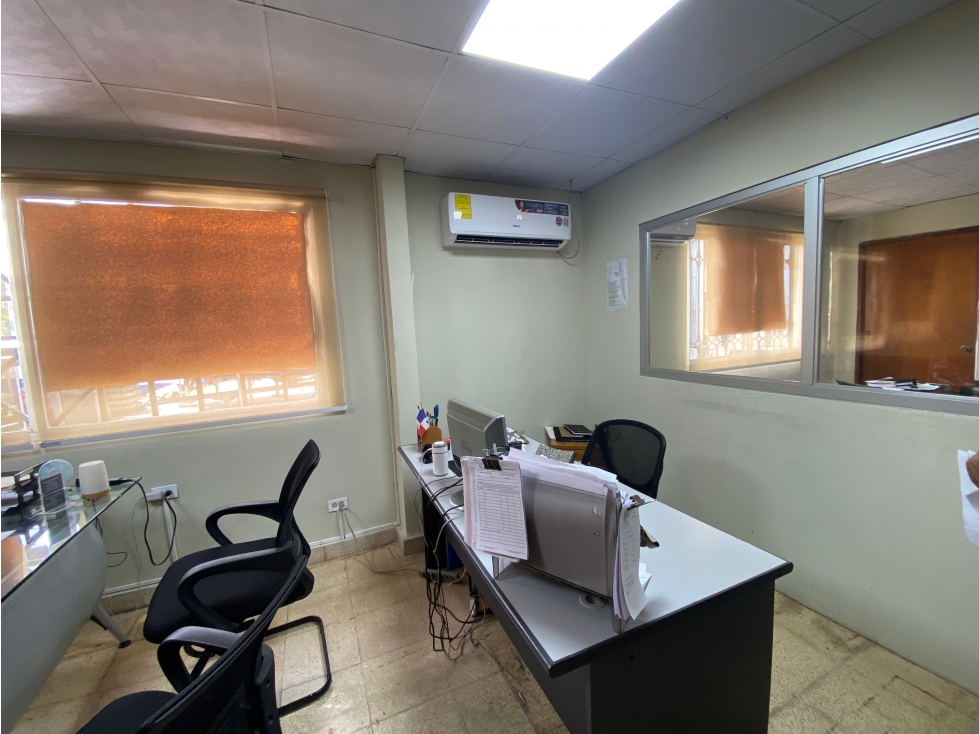 RIO ABAJO / OFICINAS Y GALERAS / 1748M / 3 NIVELES /CODIGO C-2 /RM1/JC - 5
