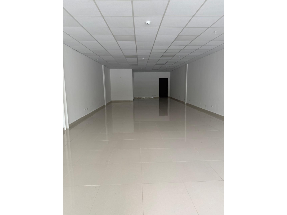 ANCON / CARDENAS CENTER / 109M / DIVISONES / PLANTA BAJA / FRENTE VIA — foto 2