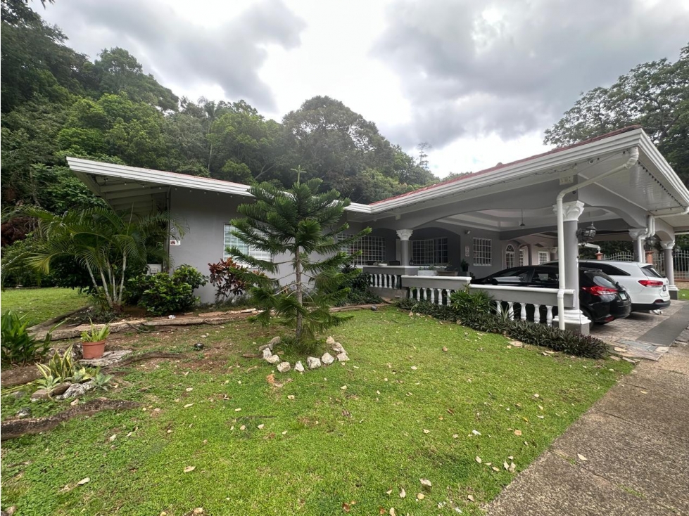 ANCON / ALBROOK / 742M / 4 HABITACIONES / 3 BAÑOS / PATIO / JARDIN — foto 3