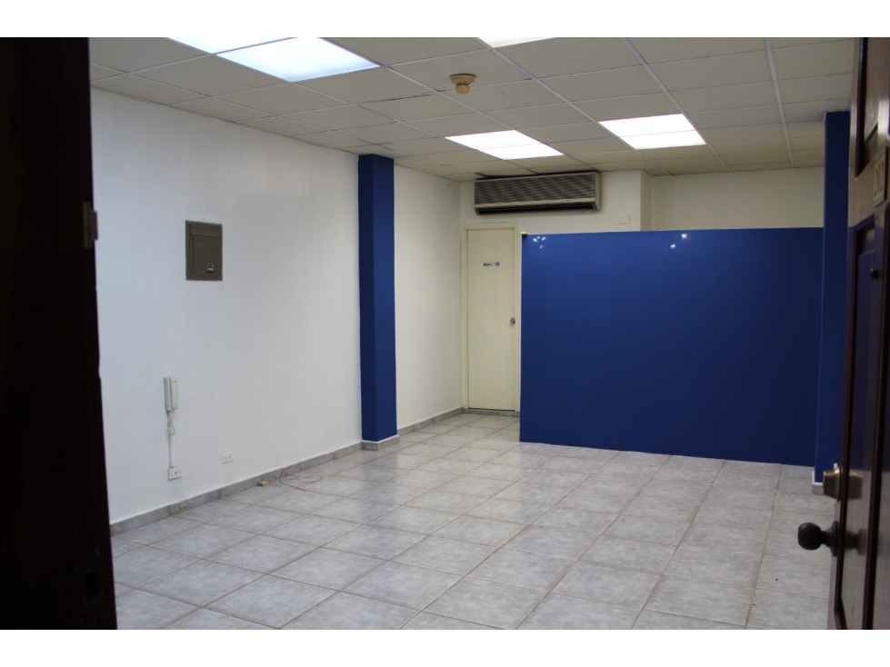 CALLE 50 / OFICINA / PLAZA VARIBE / 43M / DIVISIONES / PLANTA ALTA — foto 4
