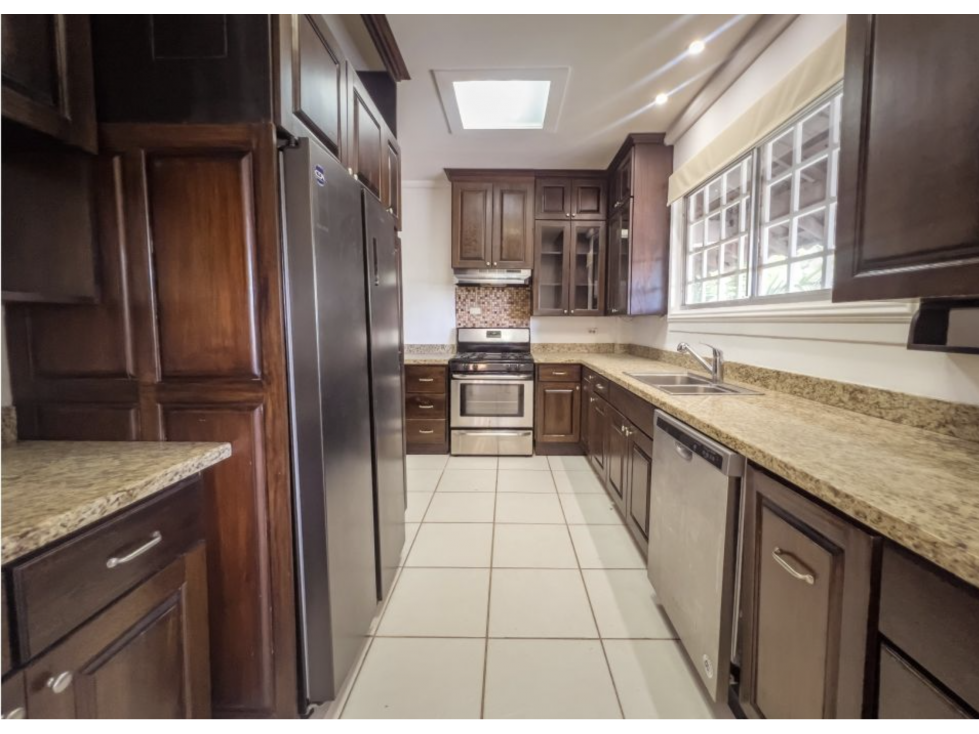 ANCON / CLAYTON / 3 HABITACIONES / 258M / TERRAZA / PATIO / DUPLEX - 3