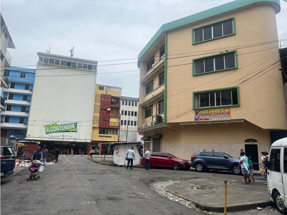 CALIDONIA VIA PRINCIPAL / EDIFICIO 3 NIVELES / CENTRICO - 3