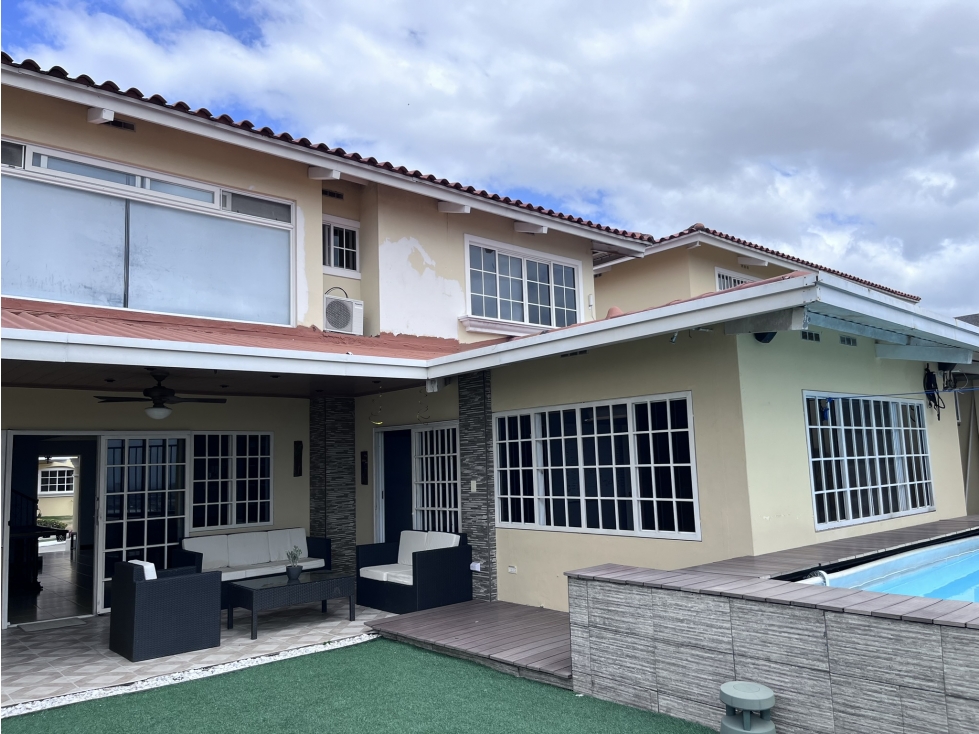 VILLA LUCRE / PH ALTOS DE SAN RAFAEL / REMODELADA / 290M2 — foto 4