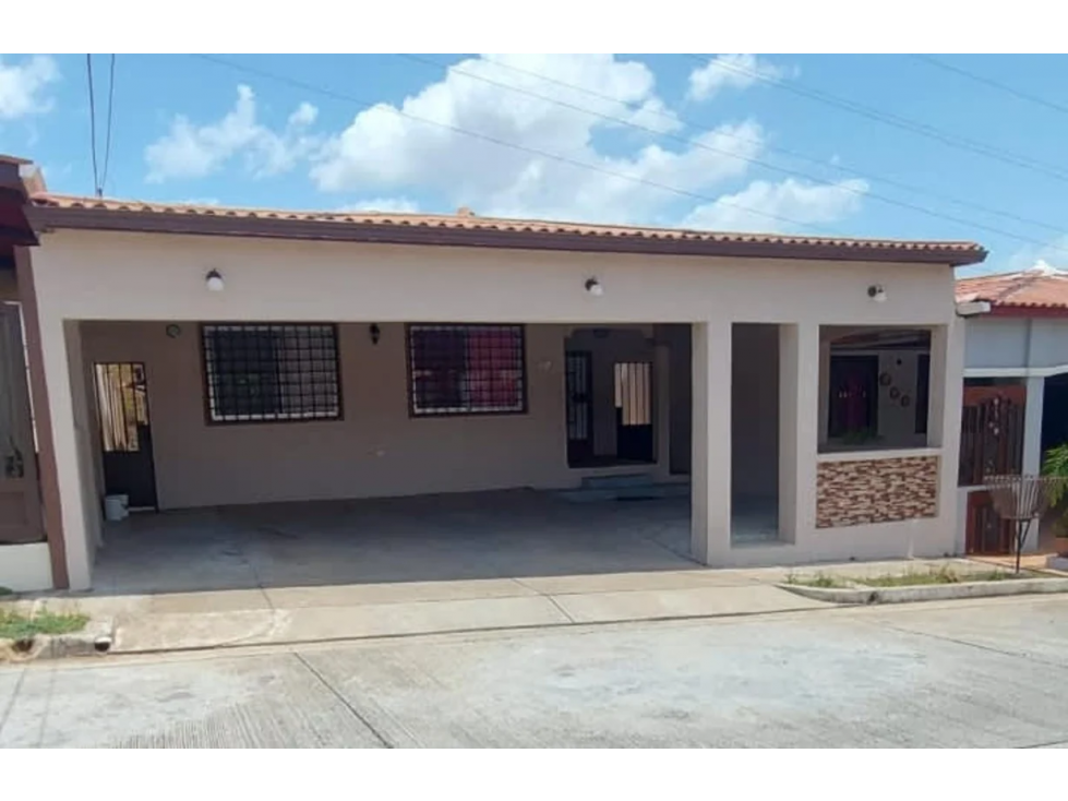 SE VENDE CASA EN ARRAIJAN BRISAS DEL GOLF 292 M2 CON TERRAZA — foto 2
