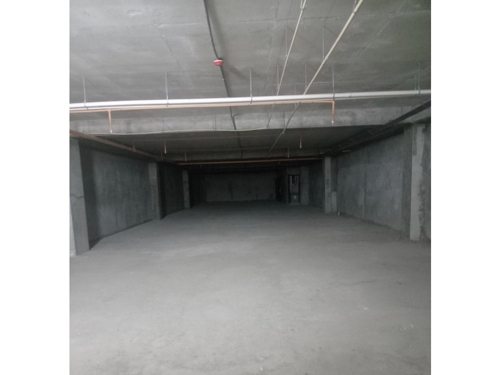 CENTRO COMERCIAL VILLA LUCRE / 342M / SOBRE VIA PRINCIPAL / PISO MEDIO — foto 3