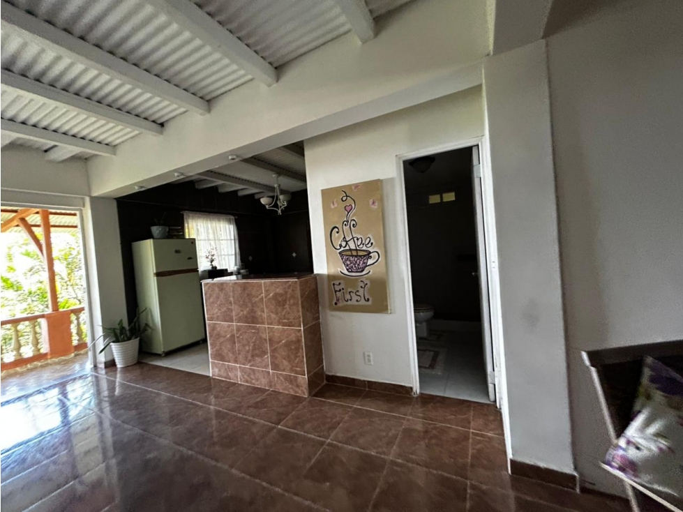 SE VENDE FINCA CON 2 CABAÑAS EN CERRO AZUL DE 1140M CLIMA FRIO - 3
