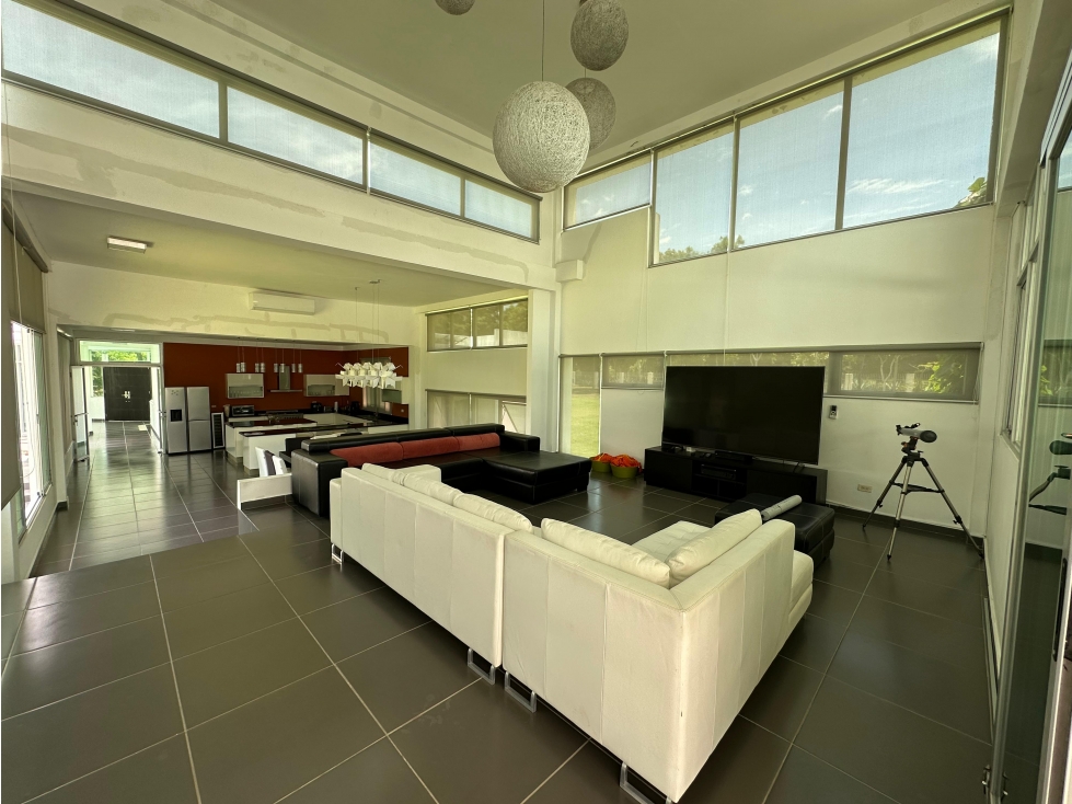 SE VENDE TERRENO DE 11,000 METROS CON CASA EN SANTA CLARA / AG - 3