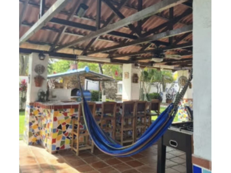 SE VENDE CASA EN CHAME PLAYA GORGONA 1867 M2 CON PISCINA