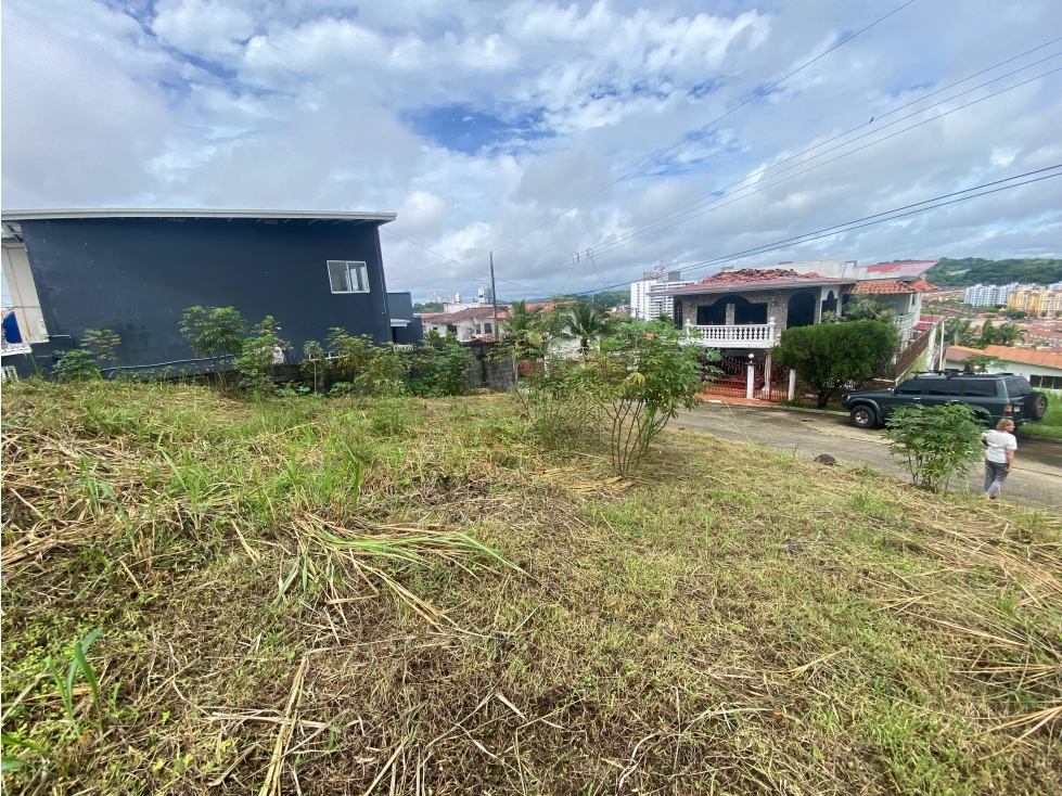 VENDO TERRENO EN ALTOS DE SANTA MARIA ALTOS DE PANAMA DE 281M