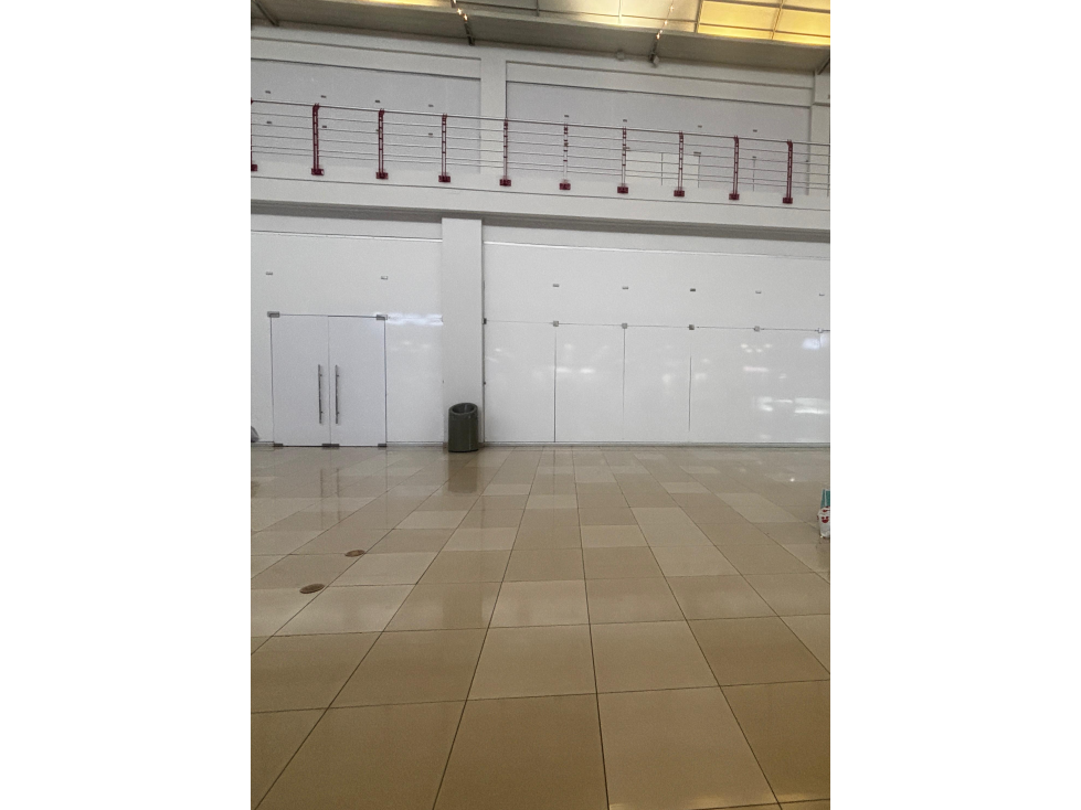 ARRAIJAN / WESTLAND MALL / LOCAL COMERCIAL / 78M / PLANTA BAJA - 1