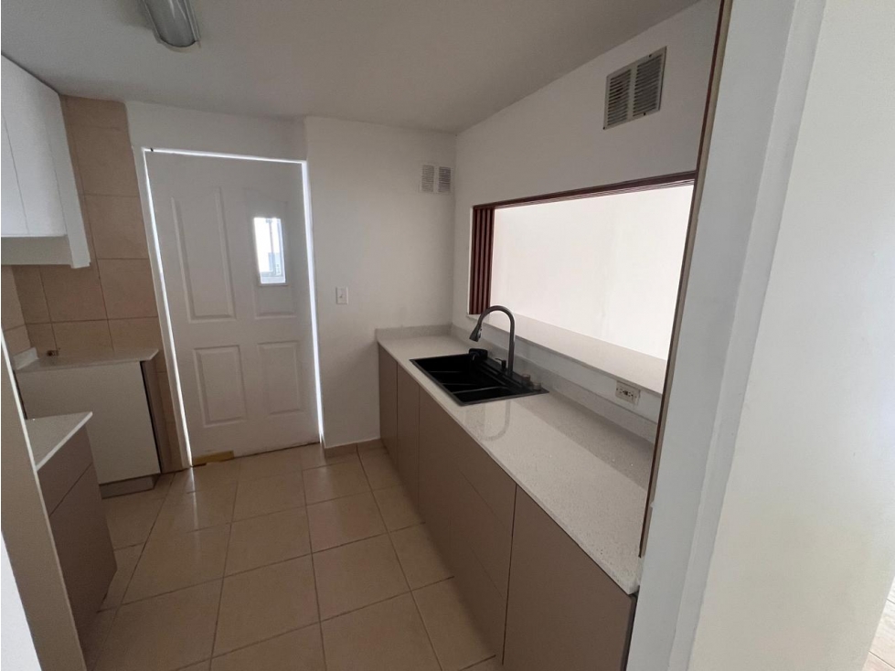 HATO PINTADO / VISTA BELLE TOWER / 98M / 3 HABITACION / BALCON — foto 5