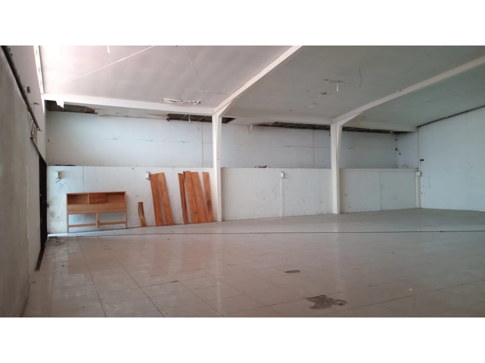 EL PARADOR / PEDREGAL / 504M2 / GALERA COMERCIAL / SOBRE VIA - 6