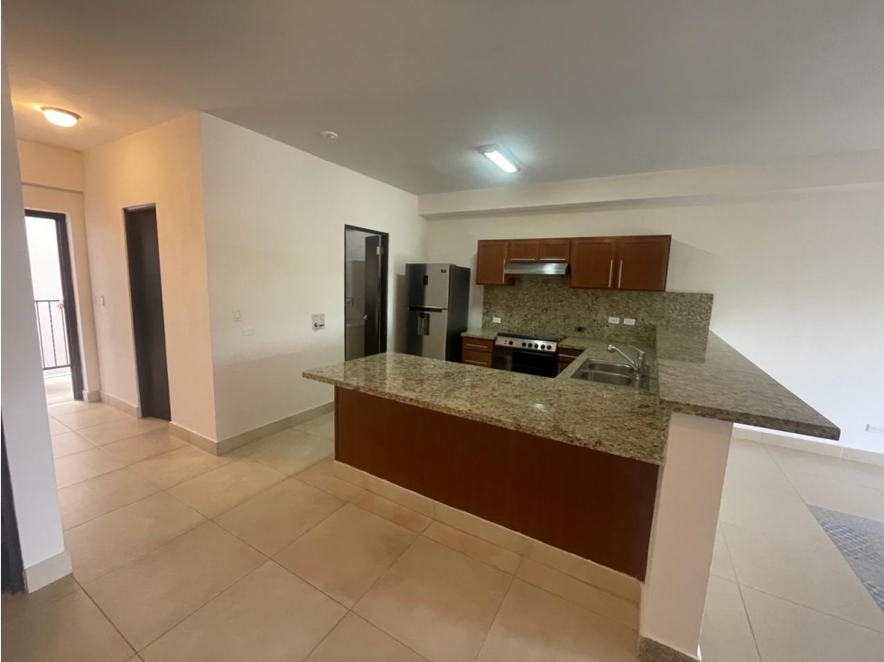 ANCON / EMBASSY VILLAGE / 118M / 2 HABITACION / 1 PARKING / BALCON — foto 4