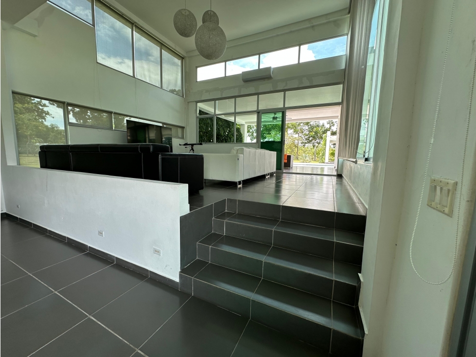 SE VENDE TERRENO DE 11,000 METROS CON CASA EN SANTA CLARA / AG - 4