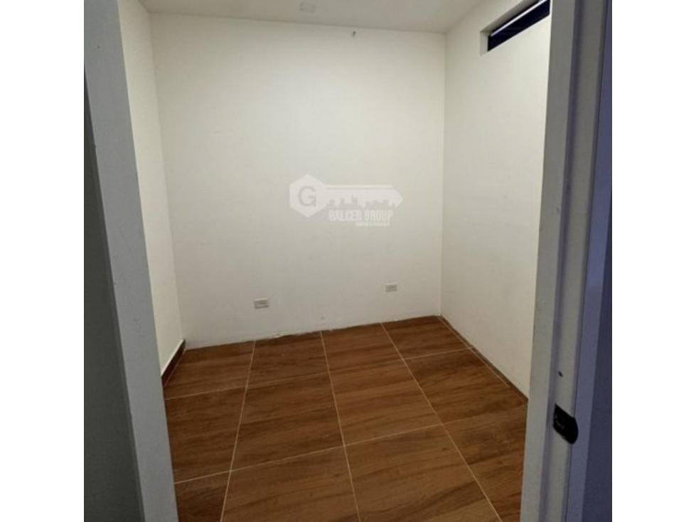 SE ALQUILA LOCAL CON TERRAZA SAN FRANCISCO 170M PLAZA CORNER 68 — foto 4