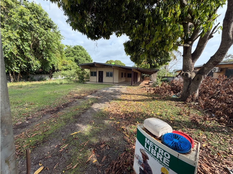 SE ALQUILA CASA COMERCIAL EN CHORRERA DE 1200M CERCA DEL MERCADO — foto 5