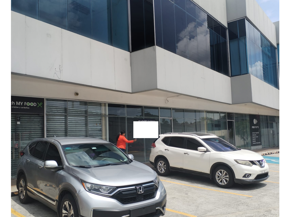 SE ALQUILA LOCAL VIA CINCUENTENARIO 68M 1 BAÑO 20 PARKING REMODELADO