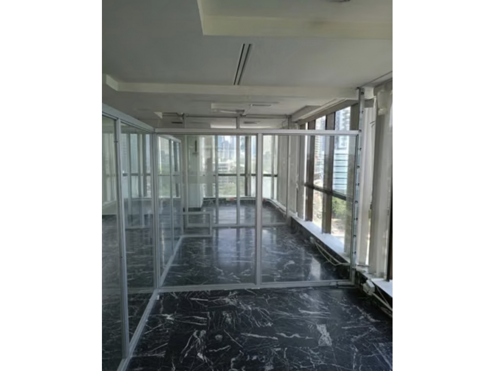 SE VENDE OFICINA AVE. BALBOA TORRE BAC 616M DIVISIONES PARA INVERSION — foto 6