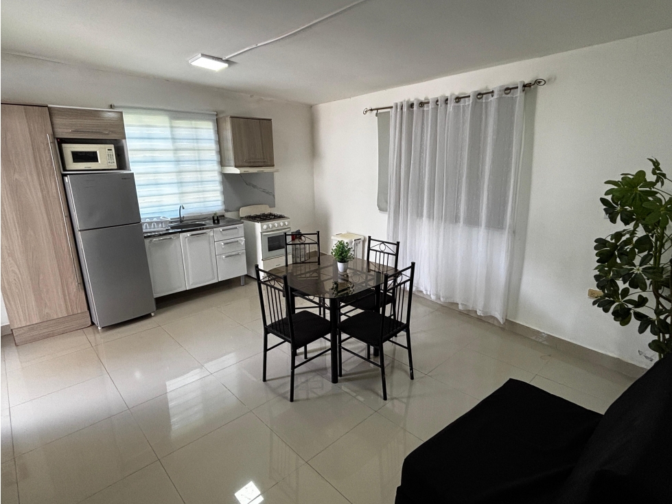 COLÓN / MARGARITA / 60M / AMOBLADO / CON SERVICIOS INCLUIDOS - 6