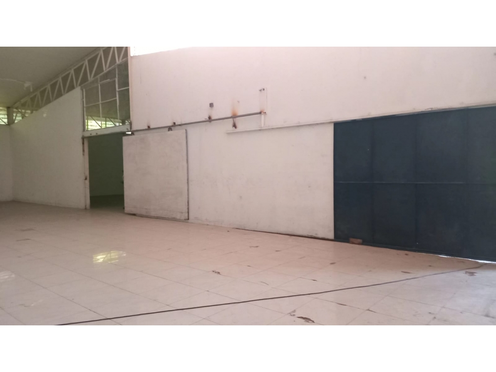 EL PARADOR / PEDREGAL / 504M2 / GALERA COMERCIAL / SOBRE VIA - 4