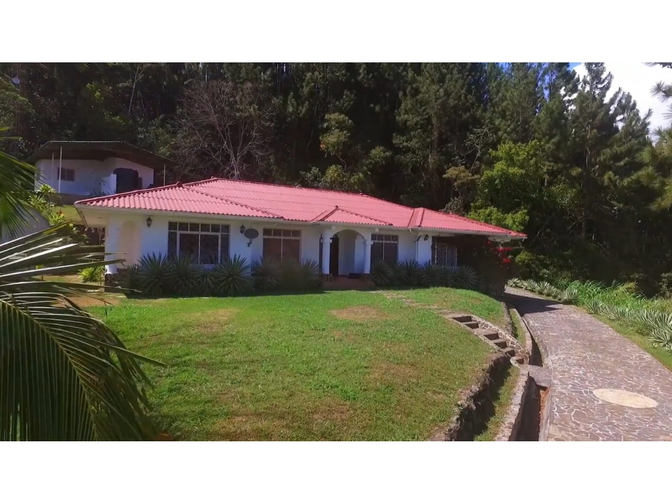 ALTOS DEL MARIA / 15000M / CASA PRINCIPAL CON CASA DE HUESPEDES AG