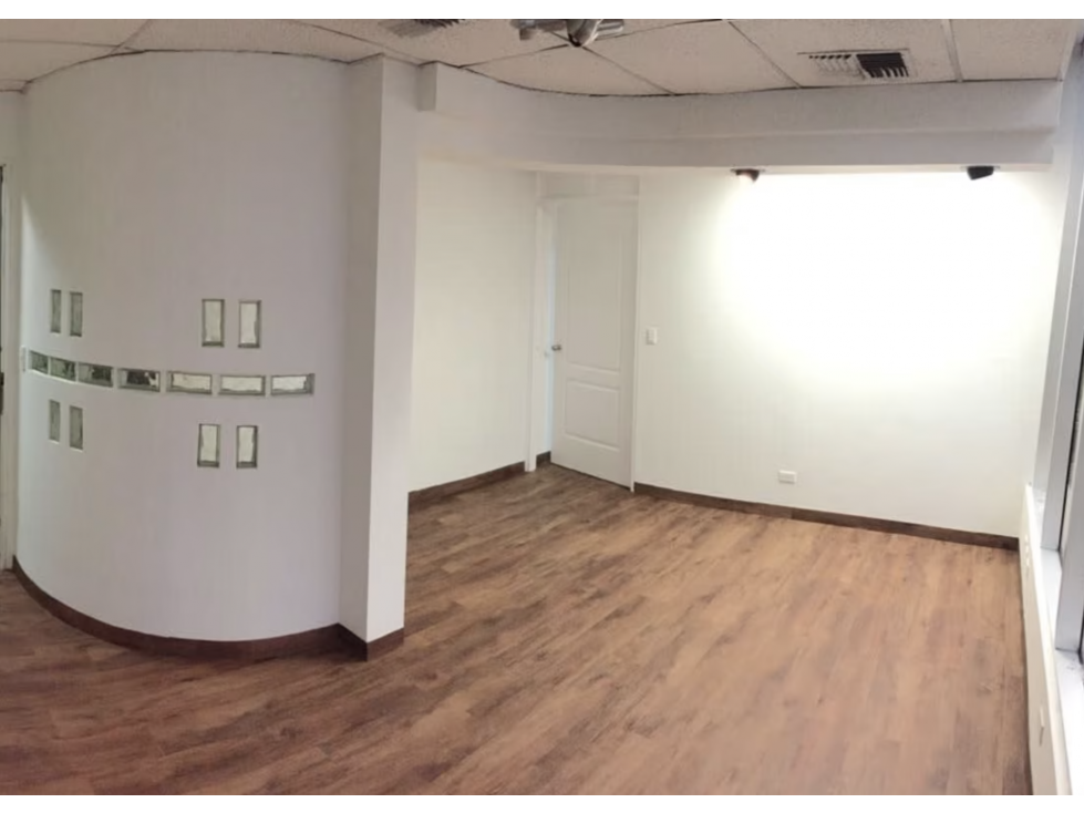 OBARRIO / PLAZA EJECUTIVA / 78M / DIVISIONES / PISO MEDIO / SOBRE VIA