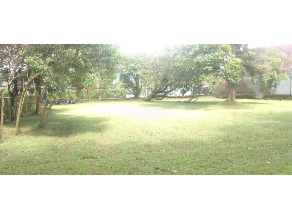 COCLE / EL VALLE / ANTON / 2086 M / TOPOGRAFIA PLANA / AG - 4