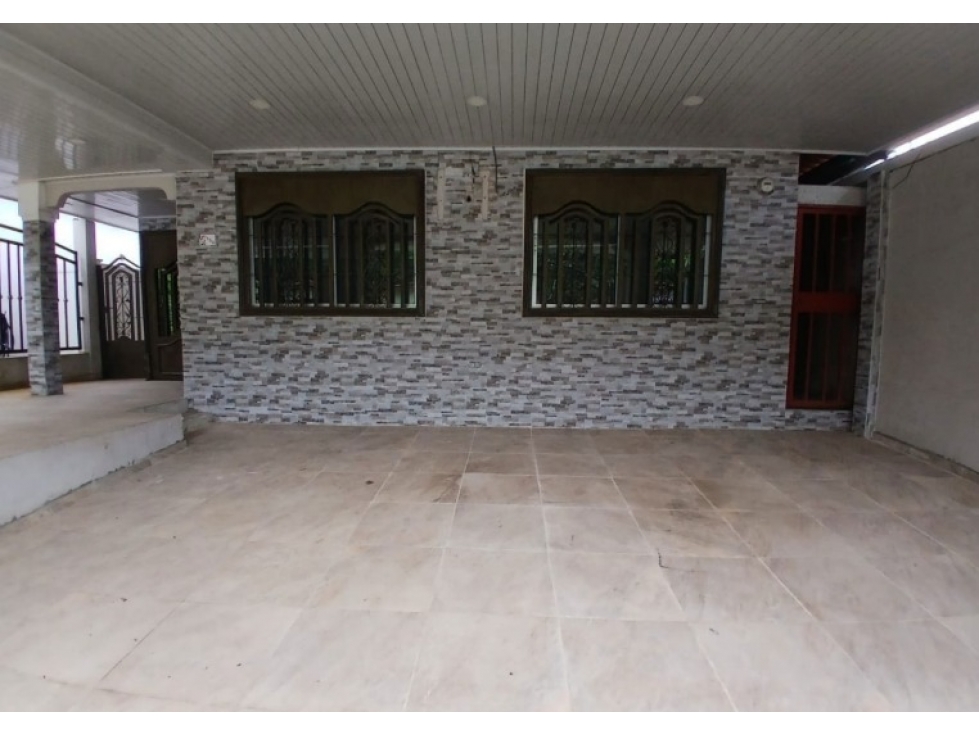 ARRAIJAN / BRISAS DEL GOLF / 298M / 4 HABITACION / 2 PARKING / PISCINA — foto 3