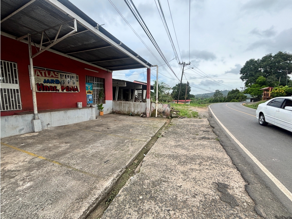 ARRAIJAN / TERRENO COMERCIAL / 759M / CUARTOS DE AQLUILER / BAR - 2