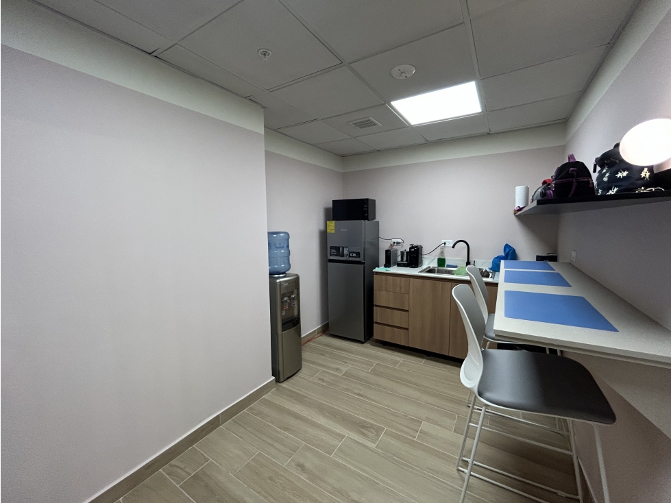OFICINA / COSTA DEL ESTE / FINANCIAL PARK / 140M / AMOBLADA — foto 3