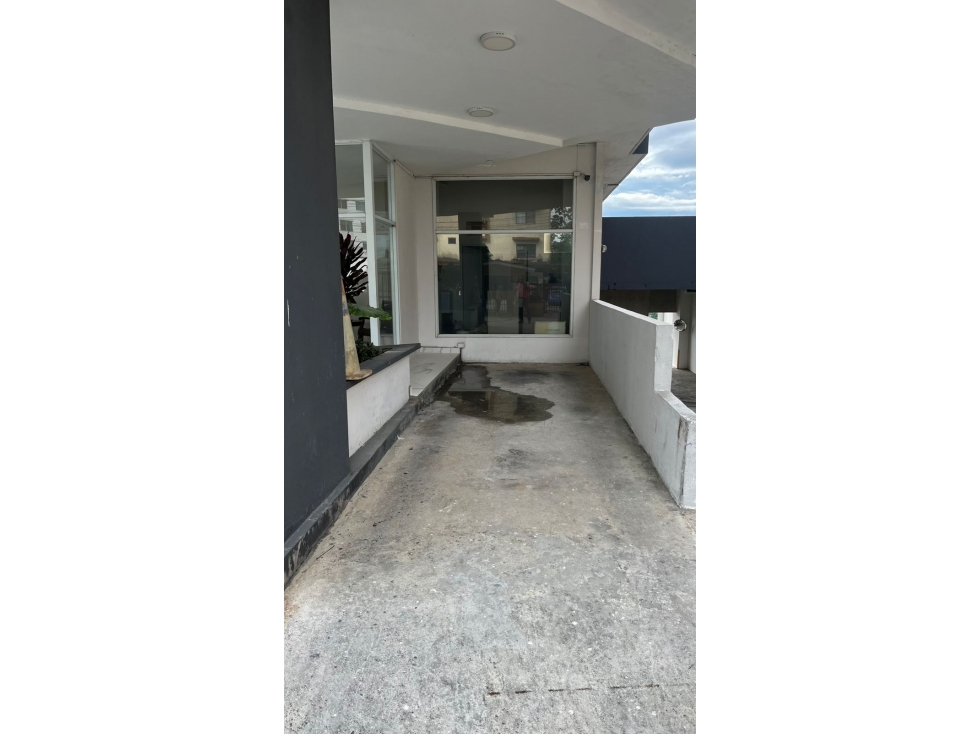 VENTA DE LOCAL EN APARTAMENTO EN PH FOREST HILL VILLA DE LAS FUENTES — foto 6