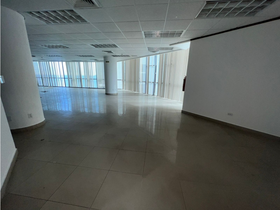 OFICINA / MARBELLA / TORRE PLAZA BANCO GENERAL / 514m2 / VISTA AL MAR — foto 4